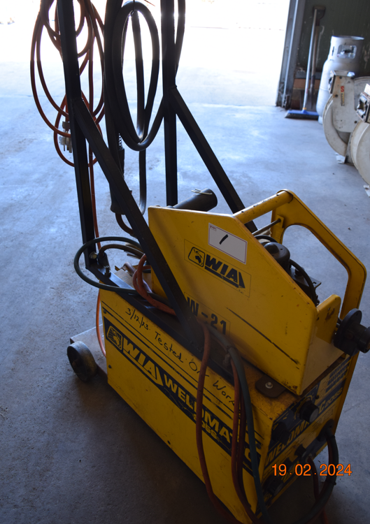 WIA Mig Welder, Truck Mudguards, Graco Pumps + More