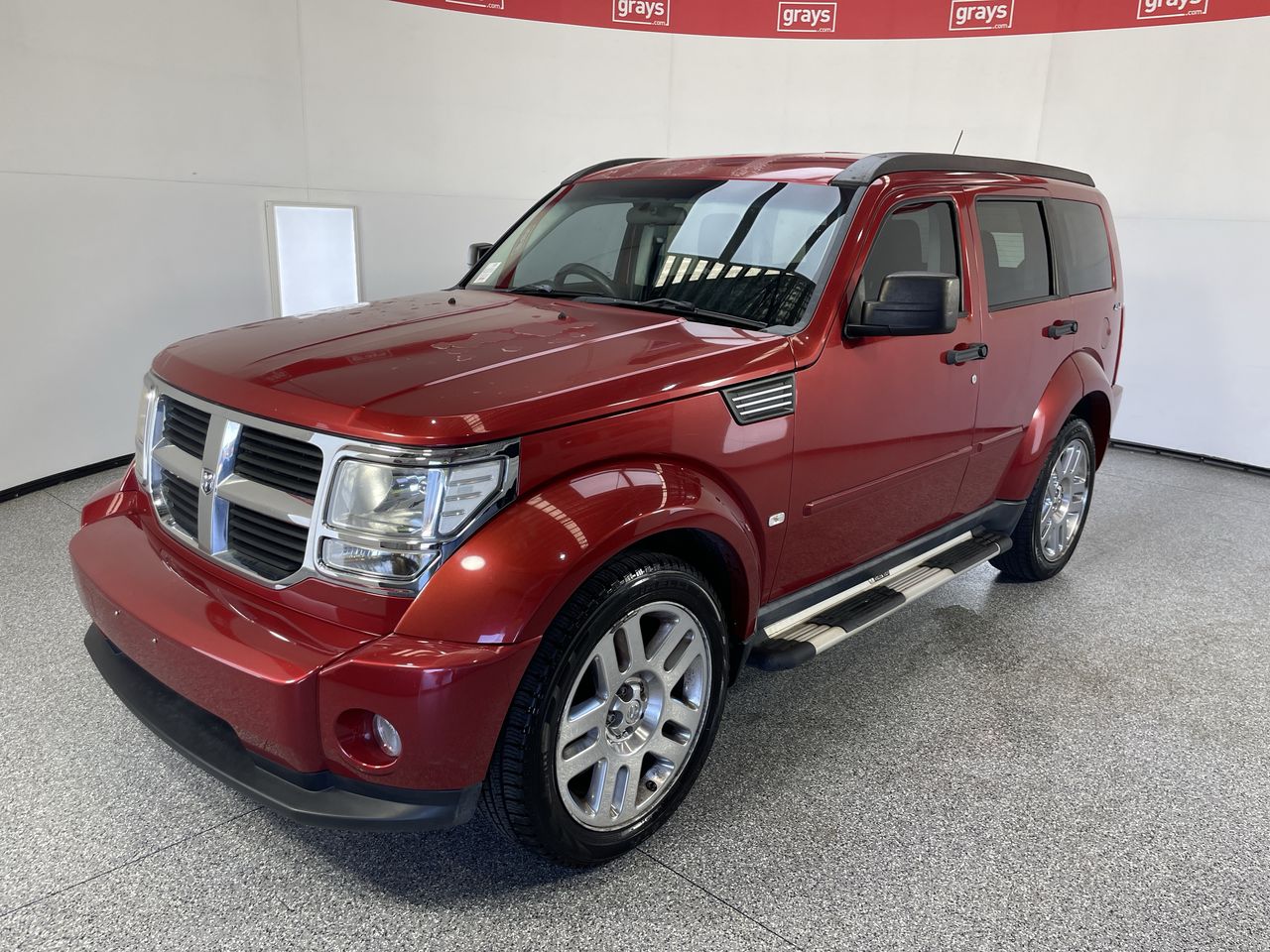 Wunderschone Dodge Nitro Suv Ebenbildnull