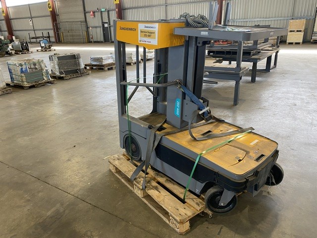 Jungheinrich EKM202 Order Picker