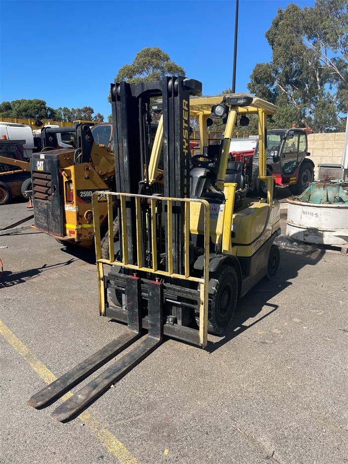 2012 Hyster Counterbalance 2.5T LPG Container Mast Forklift Auction ...