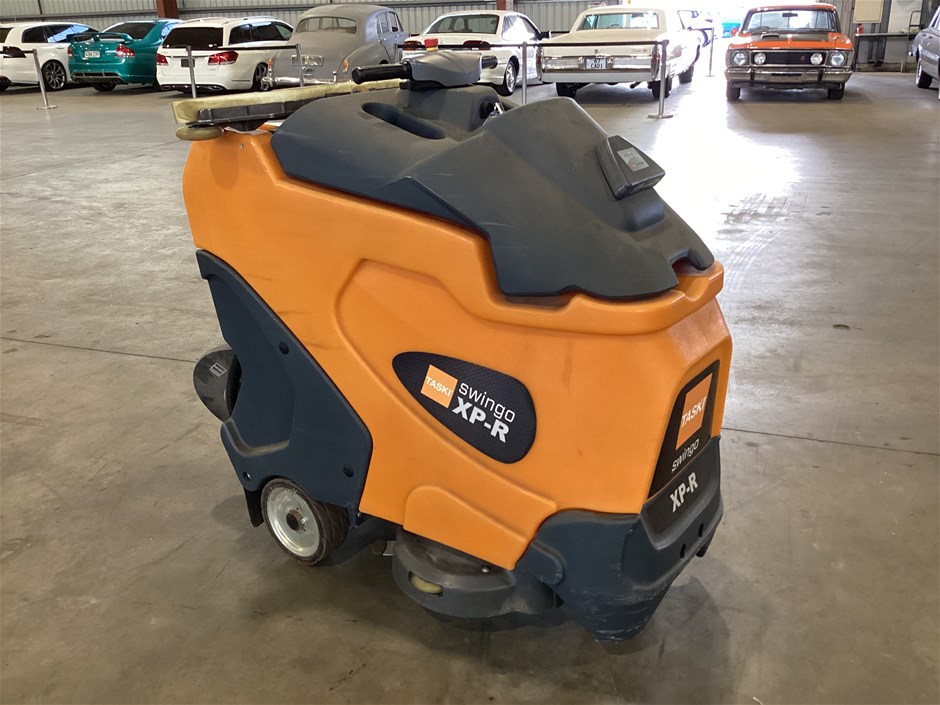 Taski Swingo XP-R Stand On Scrubber / Dryer