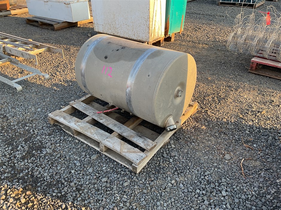 Fuel Tank Hilton MFG Auction (01123028913) Grays Australia