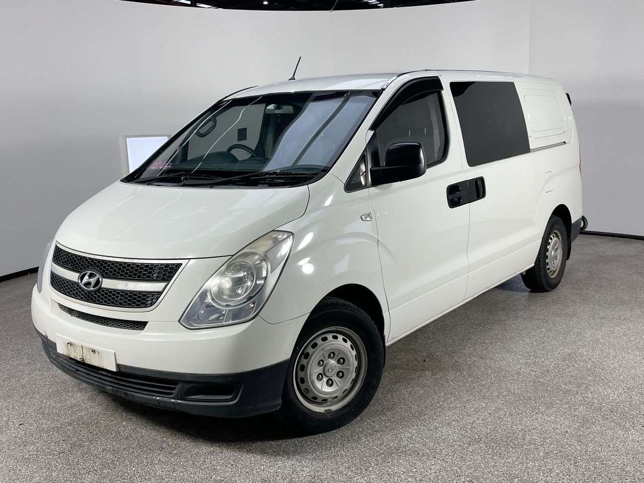 2010 Hyundai iLOAD TQ Turbo Diesel Automatic Van Auction (0001-21023896 ...