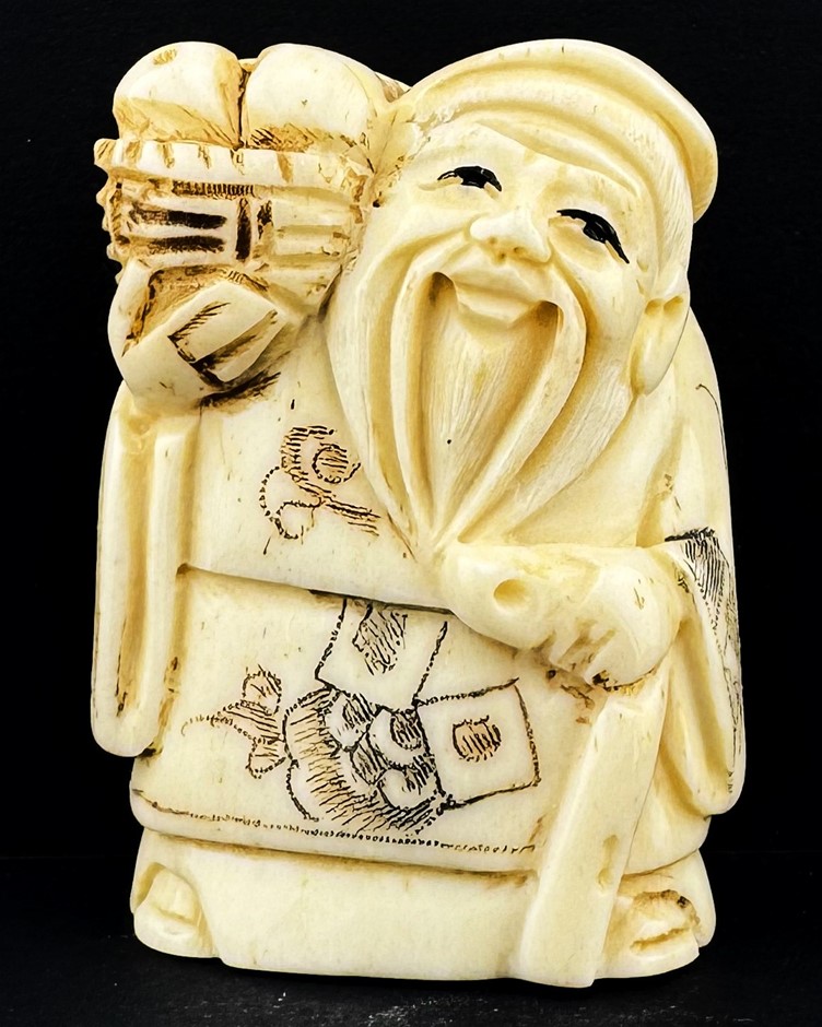 c1890 Japanese Meiji Period Bone Hand-Carved Netsuke