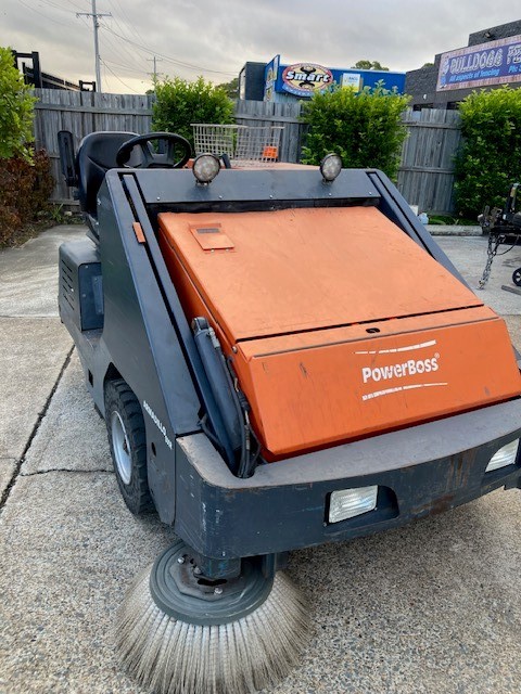 Powerboss Model 9XR LPG Fulled Rider Sweeper Auction (0001-7051198 ...