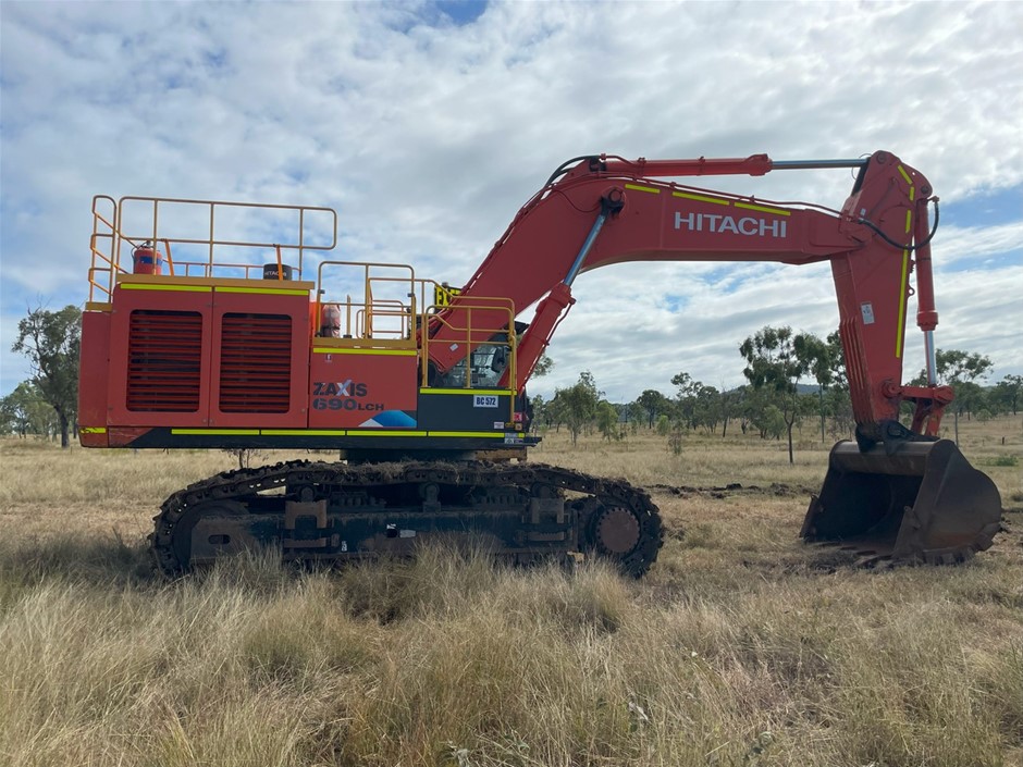 2019 Hitachi ZX690LCH-5A Excavator with Bucket Auction (0002