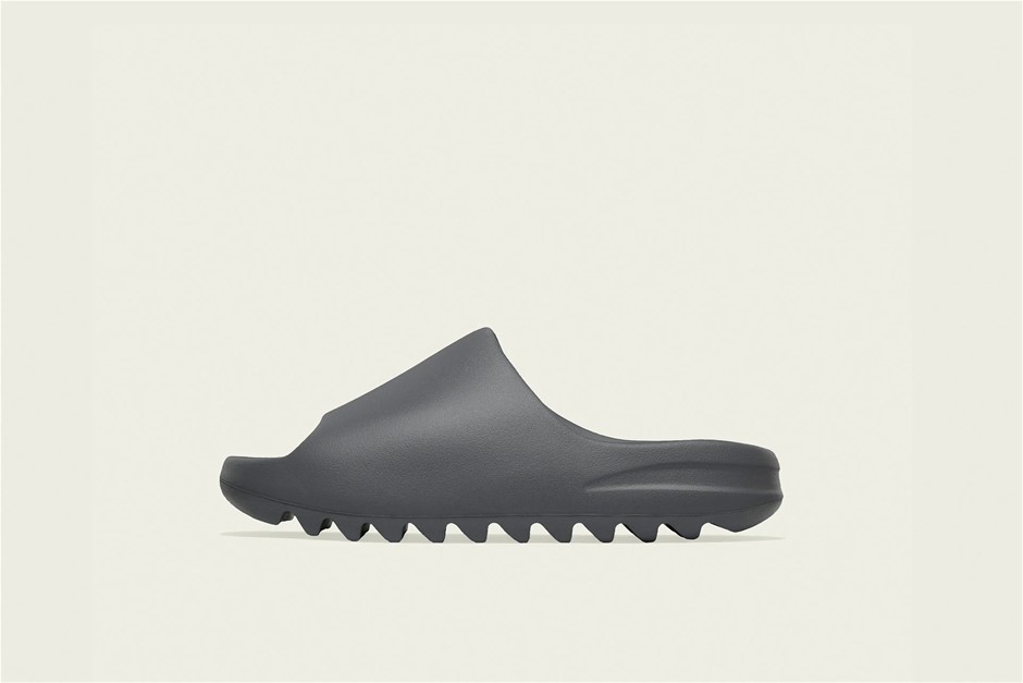 Yeezy Slides 'Slate Grey' Auction (0019-2558631) | Grays Australia
