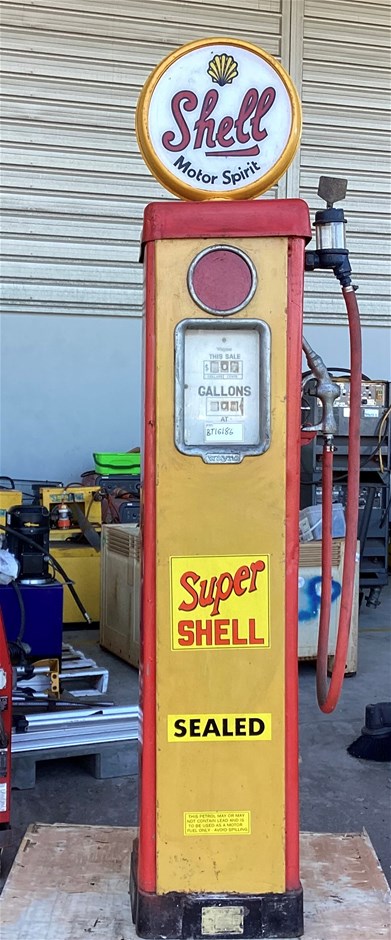 No Reserve - Wayne AS70 Super Shell Fuel Bowser