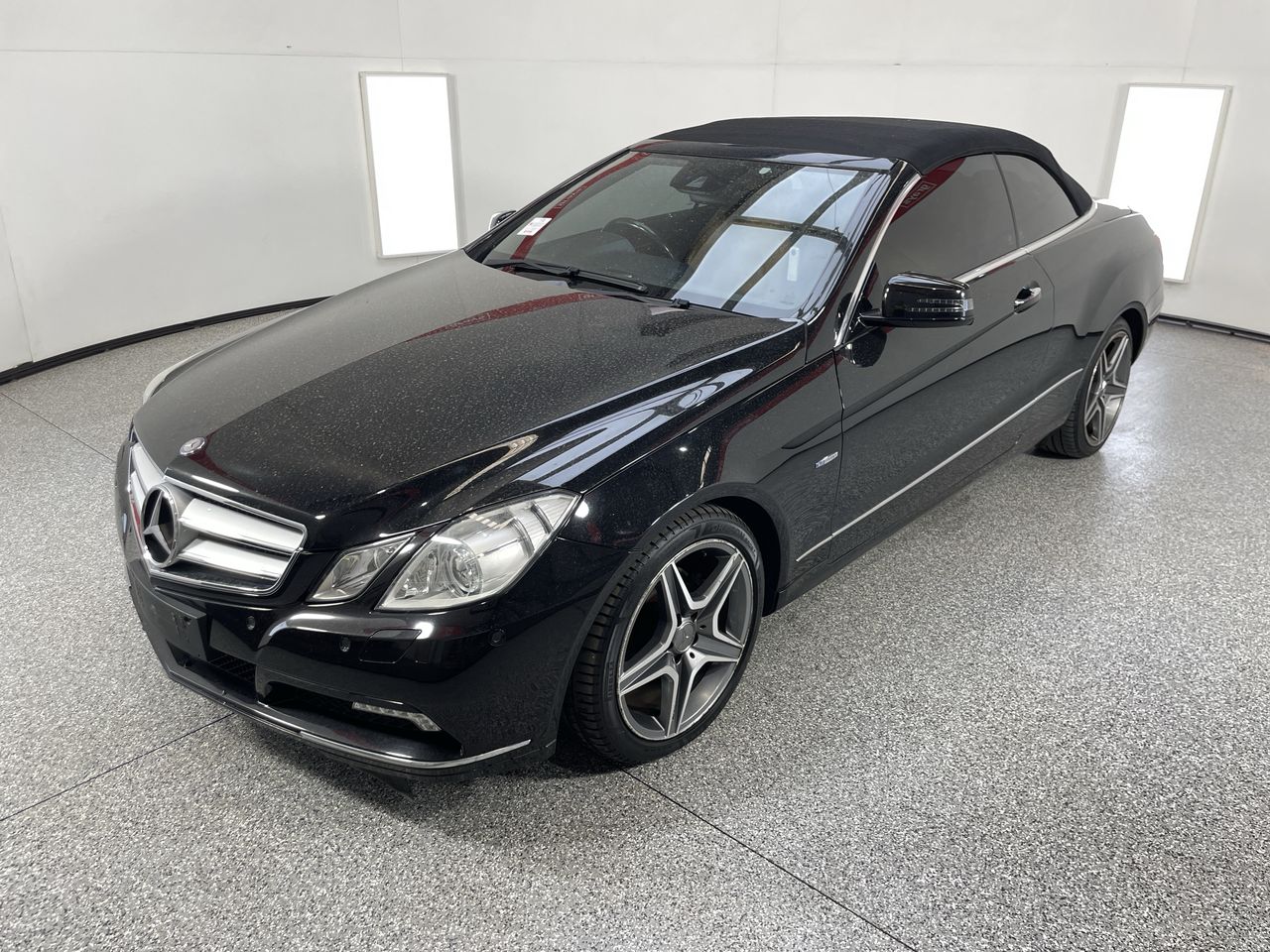 2010 Mercedes Benz E250 CGI BlueEFF. Avantgarde A207 Automatic Convertible