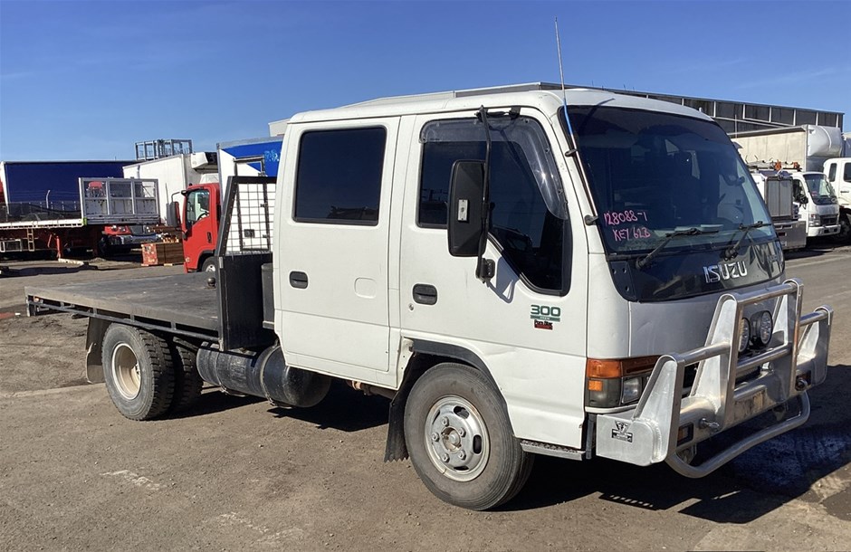 1999 ISUZU NPR 300 Crew 4 x 2 Tray Body Truck Auction (0001-3029090 ...