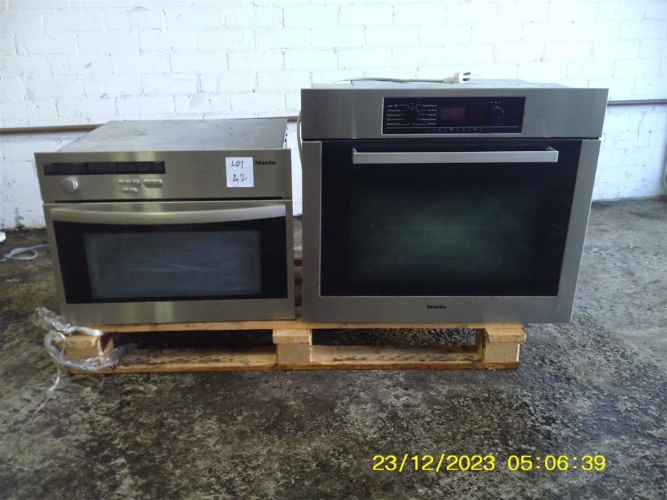 2 Domestic Wall Ovens Auction (0042-5056466) | Grays Australia