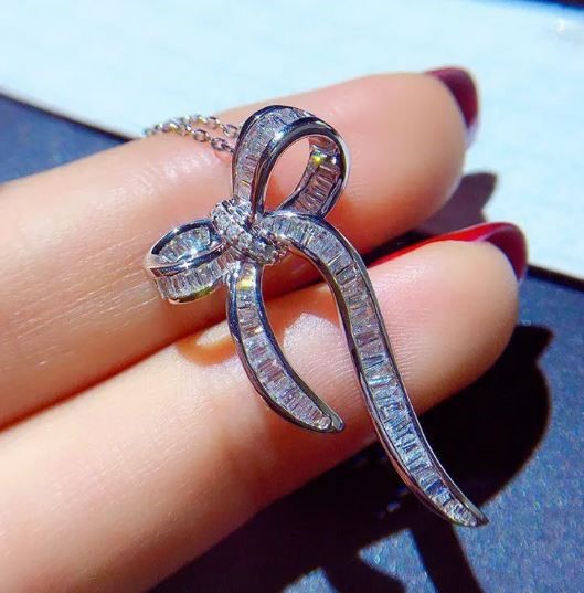 Elegant 18K White Gold plated   White Cz  Pendant Necklace