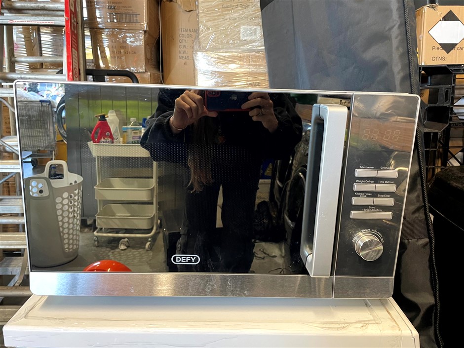 Large Unreserved Site Clearance Sale