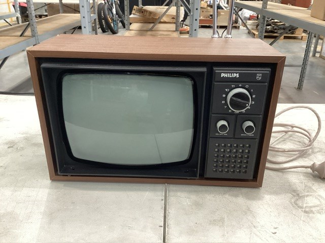 No Reserve Portable Television, Ceiling Fan, Speakers & More