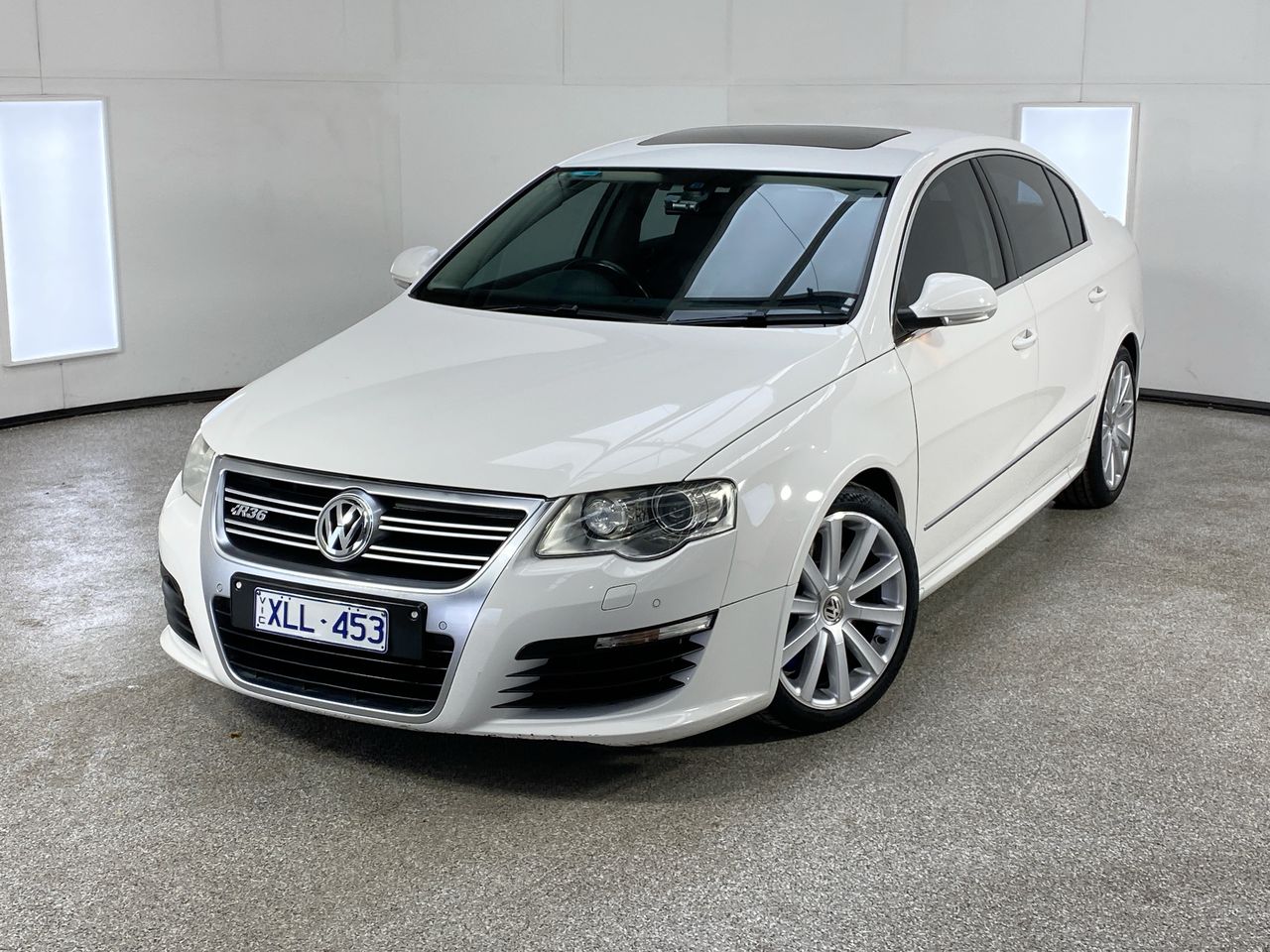 2009 Volkswagen Passat R36 3C Automatic Sedan