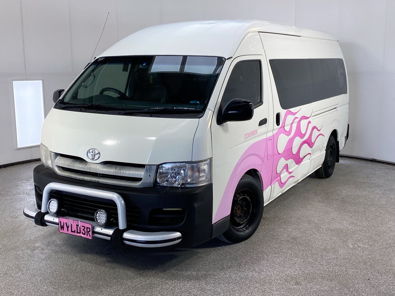 2006 Toyota HiAce TRH223R Automatic Bus