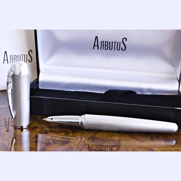 Luxurious Pearl & Gemstone Jewellery Range