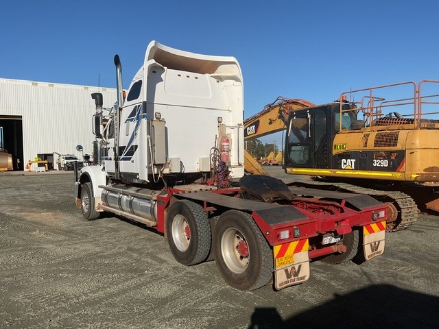 米LP Lorry Raine Interlude With Lorry Raine LP714 ADVACE /00260 2008 Western Star 4900FX 6 x 4 Prime Mover Truck Auction