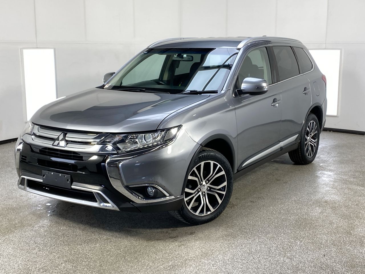 2017 Mitsubishi Outlander LS AWD SAFETY PACK ZK CVT 7 Seats Wagon ...