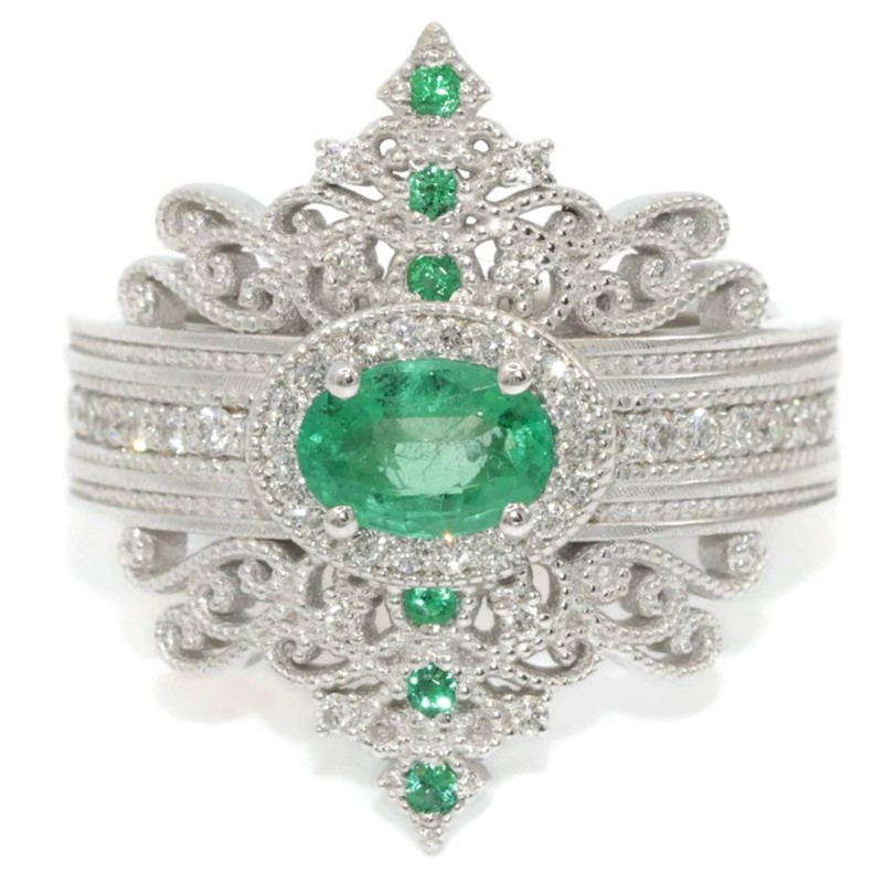Elegant 18K White Gold Plated Emerald Simulants Ring Size 7