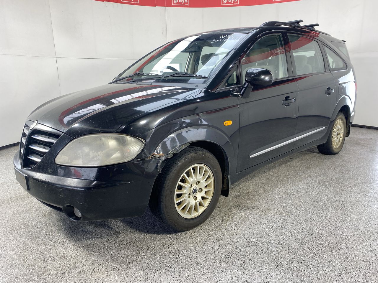 2006 Ssangyong Stavic SV270