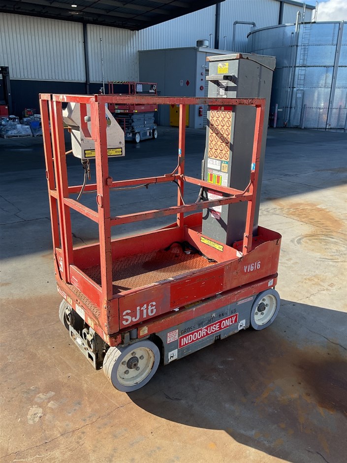2014 Skyjack SJ16 Vertical Man Lift Auction (0010-3029730) | Grays ...