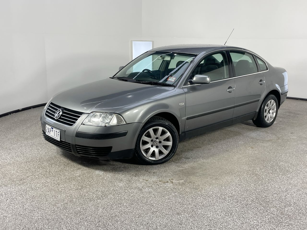2001 Volkswagen Passat 1.8 20V Turbo Automatic Sedan