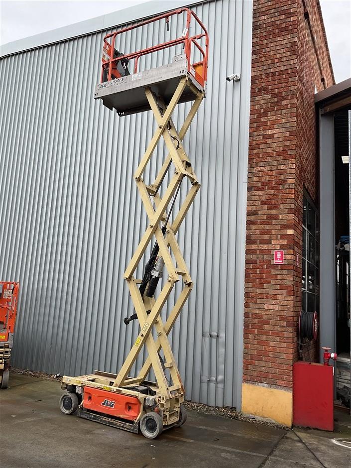 <p>2014 JLG 1930ES Scissor Lift</p>