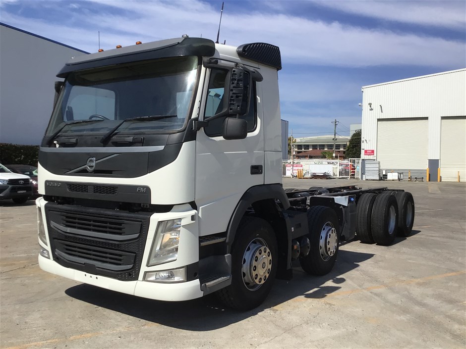 Trucks, Earthmoving, Plant & Equipment and More