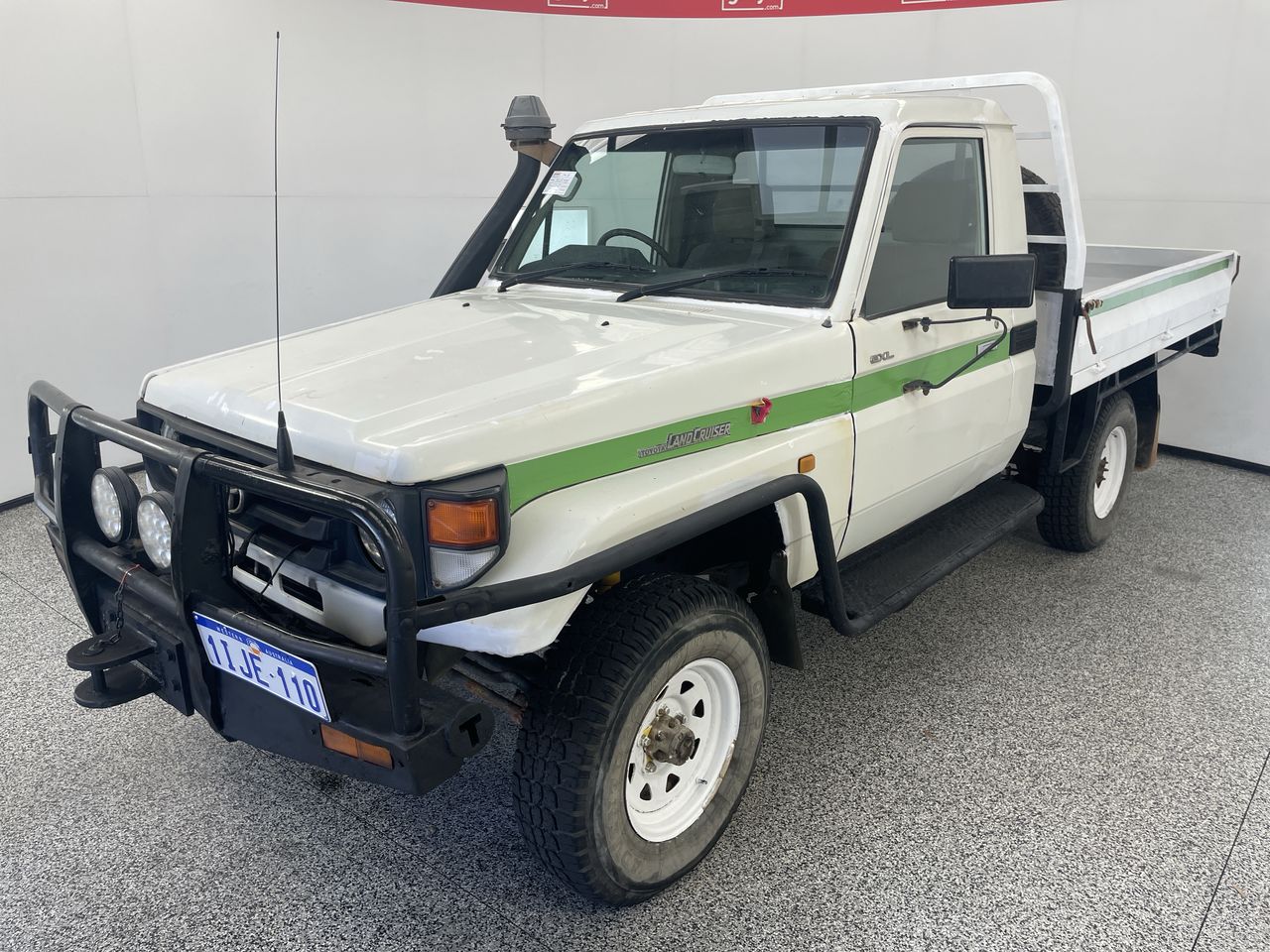 2006 Toyota Landcruiser (4x4) HZJ79R Manual Cab Chassis