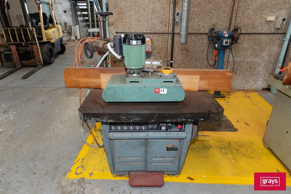 1988 Delta RS 15 Spindle Moulder Machine with Power Feed Drive