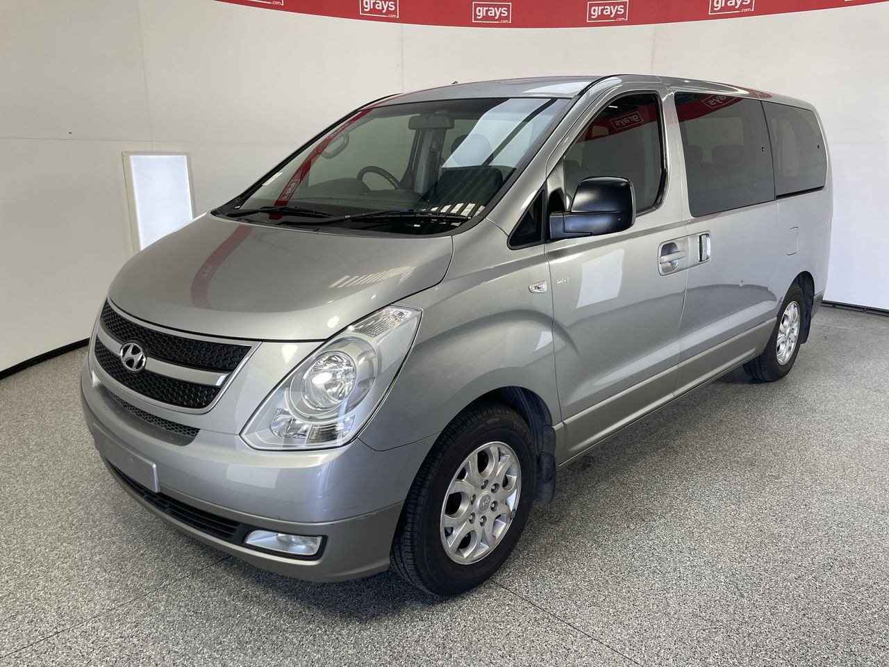 2015 Hyundai iMAX TQ Automatic 8 Seats People Mover