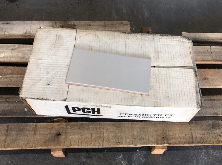 No Reserve- Tile / Mosaic / Marble Clearance Sale