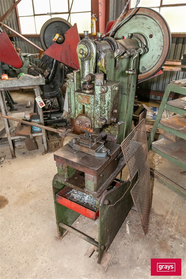 Accro Incline Power Press