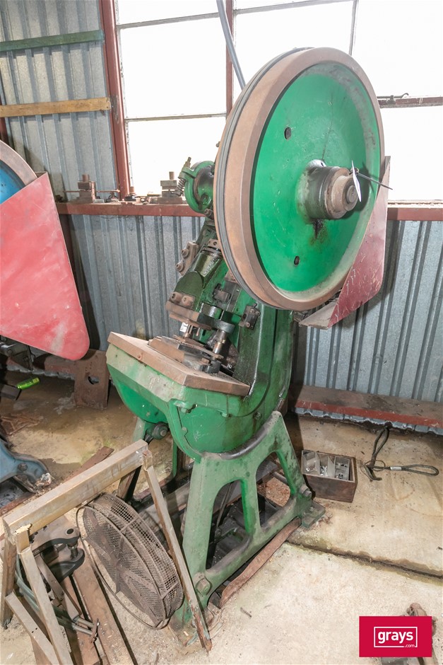 C . Elliott N 2E Incline Power Press