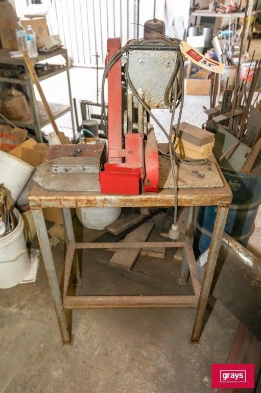 GMF Parts Cutting Saw on Steel Stand