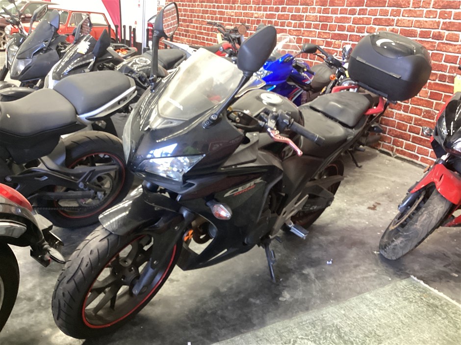 2014 Honda CBR500R Motorcycle