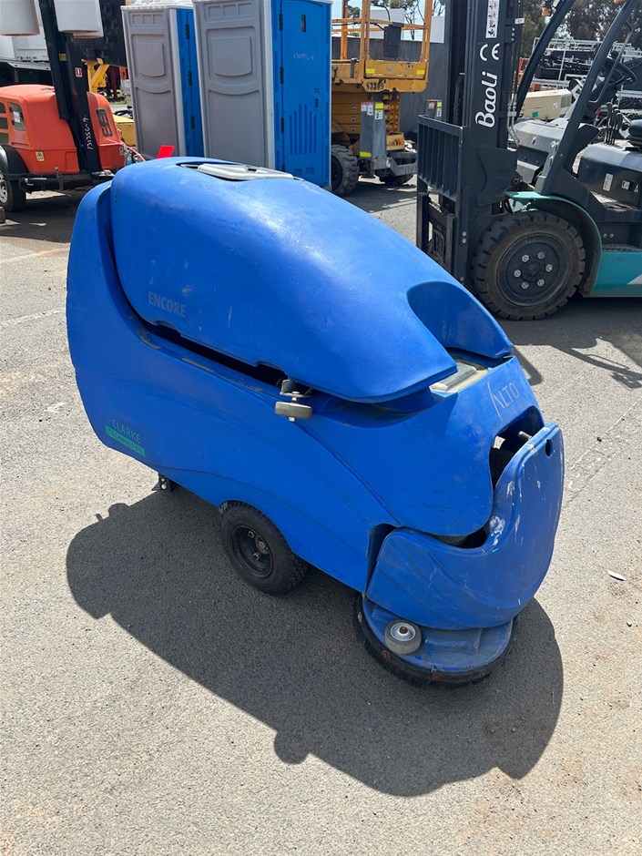 No Reserve: Walk Behind Scrubbers & Modified Box Trailer