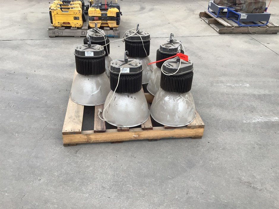 Pallet of LITTIL LED High Bay Lights Auction (0007-3031176) | Grays ...