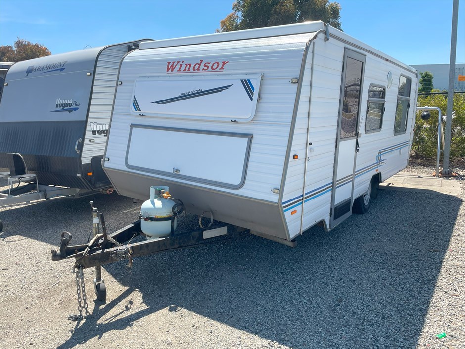 1993 WINDSOR CARAVAN - NO RESERVE