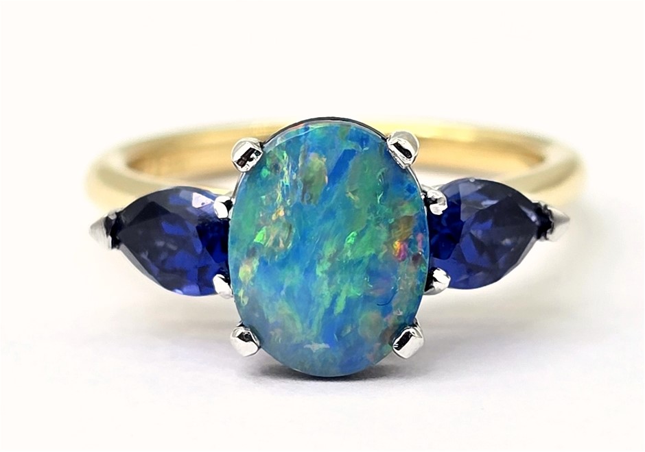 No Reserve 18 Carat Tanzanite And Opal Ring - $5,425 