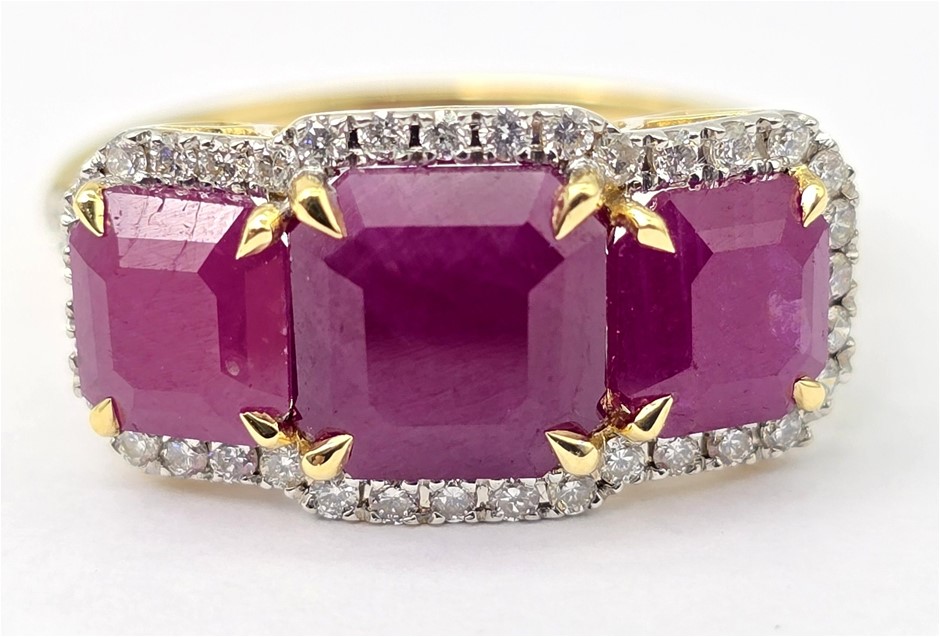3.55 CARAT RUBY AND DIAMOND RING - VALUATION $5,744.00