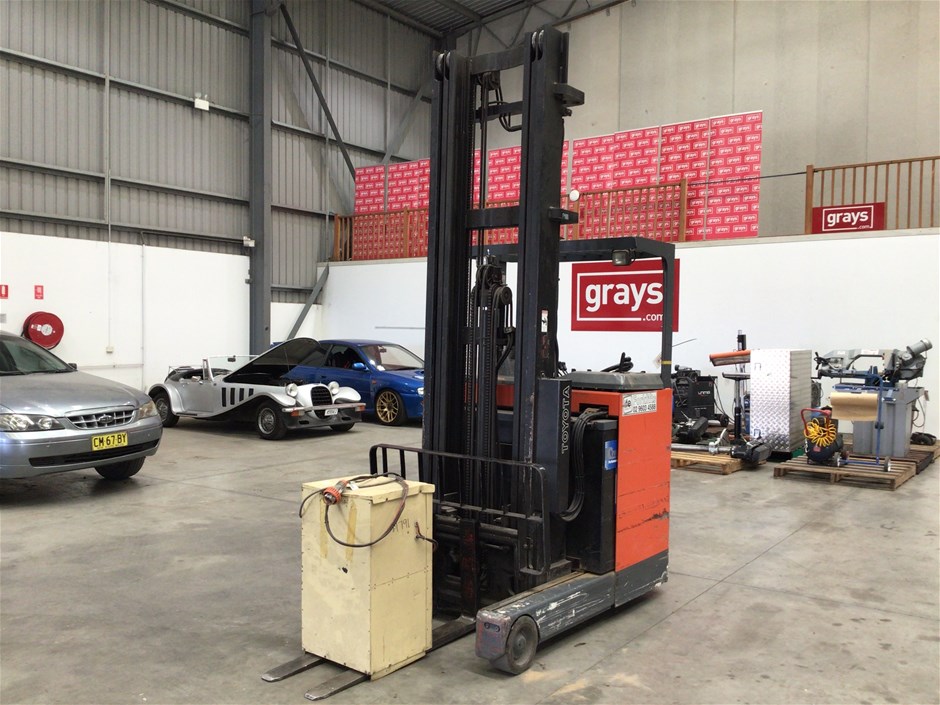 Toyota Reach Forklift,Tandem Trailer&Workshop Equipment Sale
