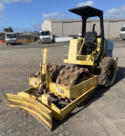 Rammax RW-3000SPT Pad Foot Roller Auction (0042-8019682) | Grays Australia