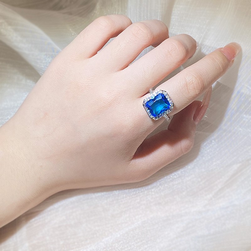Elegant 18K Triple White Gold plated Lab Simulated Sapphire resizable Ring