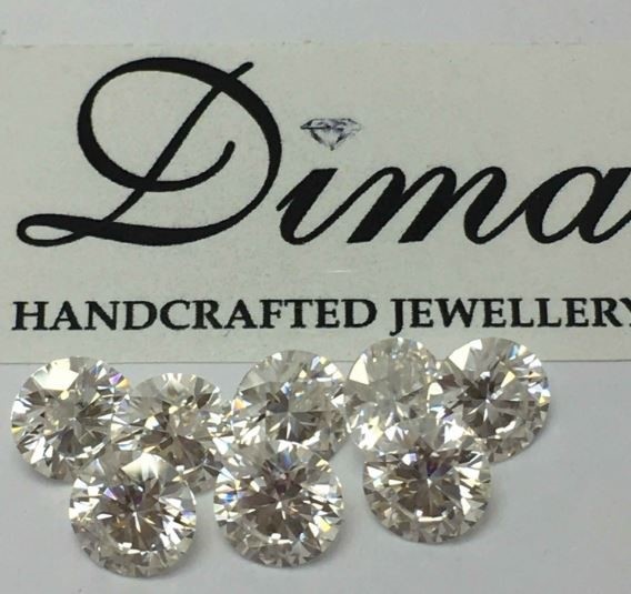 Eight Loose Moissanite, 7.72ct in Total