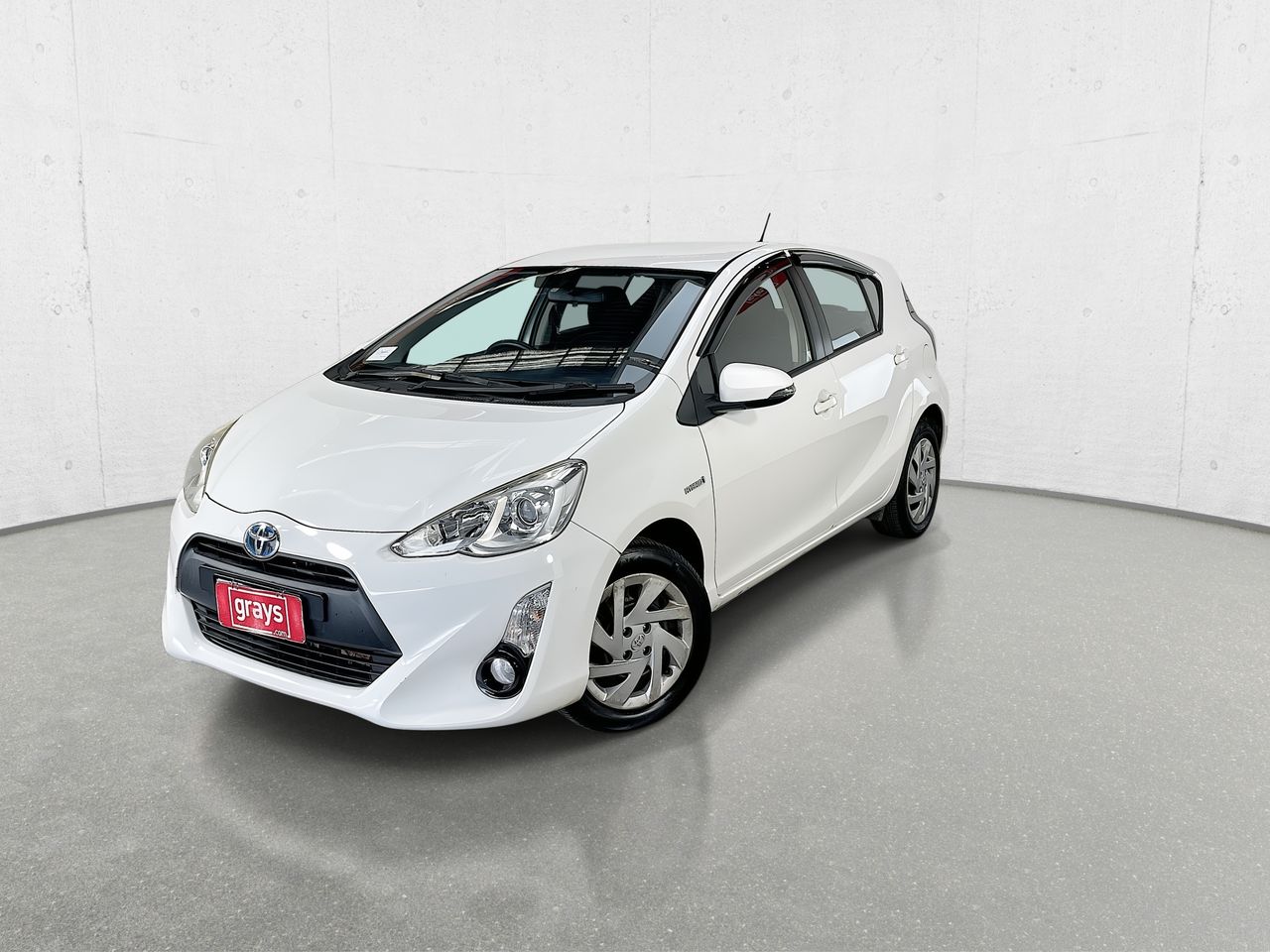 2015 Toyota Prius-C NHP10R CVT Hatchback