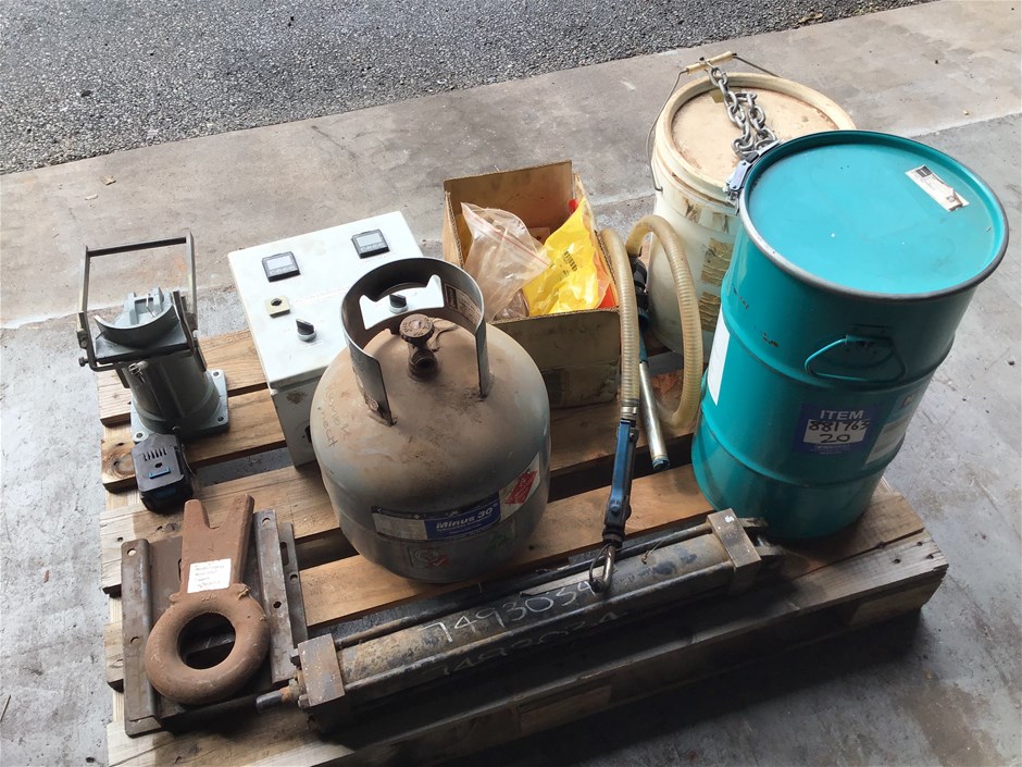 Quantity of assorted items