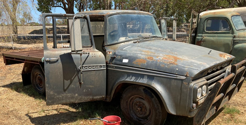 Unreserved Salvage Auction