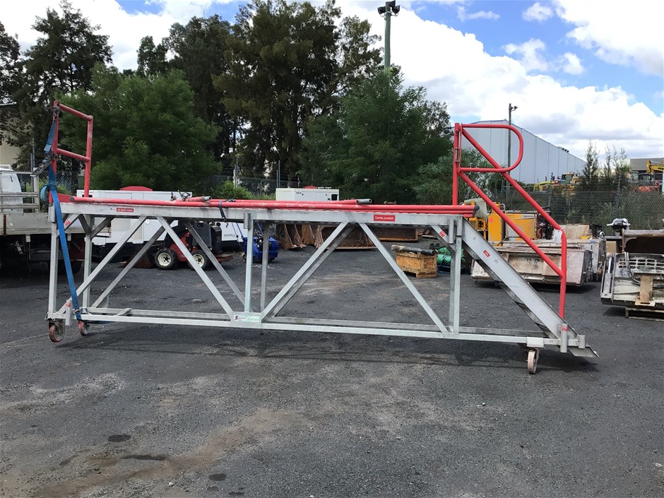SafeSmart access mobile work platform Auction (0078-5058976) | Grays ...